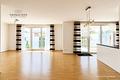 Moderne und lichtdurchflutete 3-Zimmer-Wohnung mit Sonnenbalkon und Tiefgaragenstellplatz - Wohnbereich
