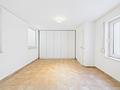 Schöne Doppelhaushälfte mit gepflegtem Garten, vielseitigem Souterrain & direktem Tiefgaragenzugang - Schlafen - Büro UG 
