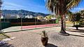 Sehr gepflegte Villa mit großem Grundstück, großem Pool, Tennisplatz, Brunnen, Garage, Heizung, Klima und vielen Extras