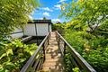 Traumhaftes Gartenparadies in ruhiger Sackgassenlage – Charmanter Bungalow mit großem Potential ! - Blick von der Brücke
