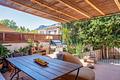 Mallorca, hübsches Stadthaus mit Garage und Garten im Zentrum von Puigpunyent zu verkaufen