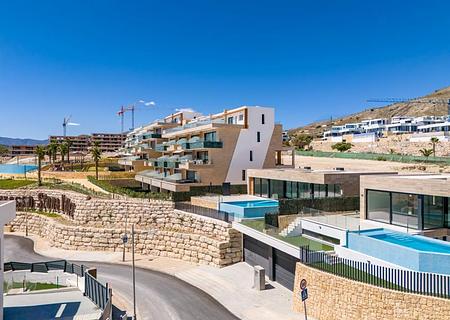 Ultimative Luxusvilla: 356 m2 Wohnfläche, 3 Schlafzimmer, Meerblick, Innenpool, Spa, und vieles mehr - K800 01
