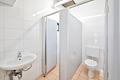 Attraktive Kapitalanlage: Modernisierte Gewerbefläche mit Lager & vermieteter Einheit in Top-Lage - WC