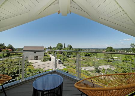 Exklusive Villa mit Spa, Außenpool & traumhaftem Garten in Berg am Starnberger See
