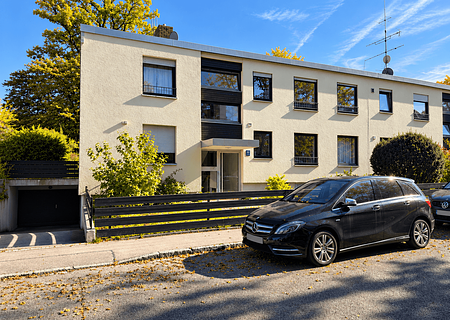 Vielseitig nutzbare 3-Zi.-Whg. mit sonniger Dachterrasse in München-Solln - Außenansicht
