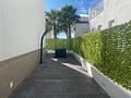 Villa mit 3 Schlafzimmern, 3 Bädern, Dachterrasse, Kfz-Stellplatz und Gemeinschaftspool