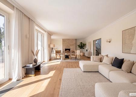 Sonniges Einfamilienhaus zur Neugestaltung auf ca. 1.804 m² großem Grundstück - Großzügiger Livingbereich (virtuell möbliert)