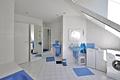 Stilvolles Ensemble mit großzügigem Wohnangebot und
Maisonette-Einliegerwohnung - Hauptbad