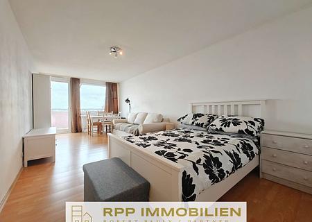 Möbliertes 1-Zimmer-Apartment mit großzügigem Balkon in S-Bahn-Nähe - Unterschleißheim - Wohn-/Schlafzimmer