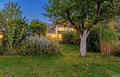 Ein Zuhause mit Garten, Freiraum und Perspektive. 160 m² Wohnfläche auf ca. 563 m² Grund. - Abendstimmung AI modified - KI modifiziert