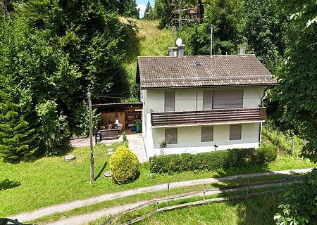 Einfamilienhaus mit Entwicklungspotential - Idyllisch wohnen, individuell gestalten - Hausansicht
