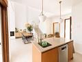 Moderne freistehende Villa mit privatem Pool und Dachterrasse