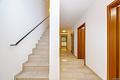 Ein Zuhause mit Garten, Freiraum und Perspektive. 160 m² Wohnfläche auf ca. 563 m² Grund. - Treppenbereich im Keller