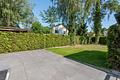 Moderne Haushälfte mit 6 Zimmern und stylischem Flair -  Garten und Terrasse
