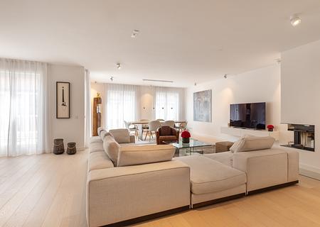 "Therese": Exquisites Penthouse mit Roofgarden - Offen gestalteter Wohn-/Essbereich