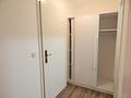 2-Zimmer-Wohnung in Freilassing mit Balkon & Holzofen – gepflegt und vermietet - Einbauschrank im Flur