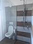 Gepflegtes 1-Zimmer-Penthouse Apartement mit großem Balkon in Rosenheim - Anfragen nur per Mail - Moderne Dusche und WC