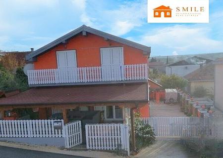 2 Familienhaus mit Meerblick, Nähe Zadar