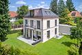 Zeitlos-Elegante Modernität: Hochwertiges Familiendomizil von 2024 mit Villen-Flair - Absolut neuwertige Villa auf sonnigem Grundstück