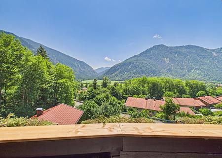 Ganz oben. Ganz besonders. Dachgeschossdomizil mit traumhaftem Alpenpanorama in Bayrischzell - Ausblick vom Dachgeschoss