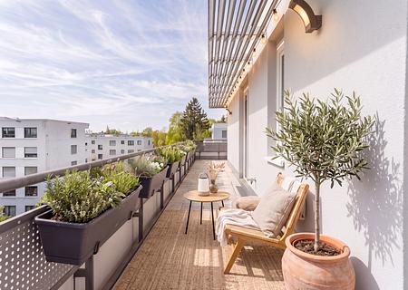 Lichterfüllte, optimal geschnittene 4-Zimmer-Dachterrassenwohnung mit perfekter Infrastruktur - Dachterrassen Südseite (virtuell möbiliert)