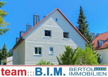 Schöne Maisonette mit Balkon, Gartennutzung, hochwertiger Einbauküche und sehr modernen Bädern - Titel
