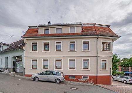 Kapitalanlage mit Entwicklungspotenzial: Modernisiertes Mehrfamilienhaus mit 4 Wohneinheiten Leimen - Vorderansicht