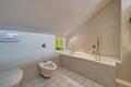 EFH-Highlight in Birkenfeld: Pool, Sauna, Doppelgarage & Gartenparadies, Freisitz und Aussichtslage - Bad DG