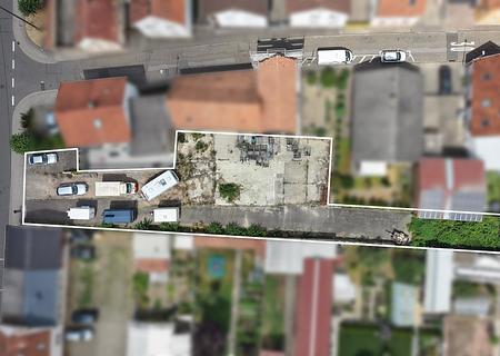 Attraktives Baugrundstück in Hatzenbühl – 880 m² mit genehmigter Planung für ein 6-Familienhaus - Luftbild