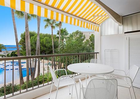 Mallorca schönes 2 Zimmer Apartment mit Teilmeerblick am Hafen Puerto Portals, Mallorca zu verkaufen