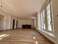 Historisches Mehrfamilienhaus – liebevoll kernsaniert mit 4 Wohneinheiten - Wohnzimmer EG