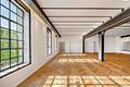 Spektakuläre Loft-Rarität über ca. 222 m² mit historischem „Industrial Feeling“ in Haidhausen - Frisch aufgearbeitetes Parkett