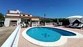Atemberaubende freistehende Villa mit privatem Pool, separatem Gästeappartement, Garage und Kellerräumen am Stadtrand von Crevillent