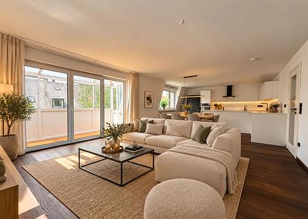 Sonnige DG-Wohnung - Wohnzimmer mit KI möbliert