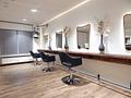 Voll ausgestatteter Friseursalon, kernsaniert 2019, klimatisiert, ablösefrei, sofort startklar! - Salon
