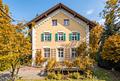 Historische Villa mit hinreißendem Flair und großem Raumangebot in ruhiger Lage - Charmante Landhaus-Architektur