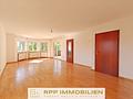 Lichtdurchfluteter Wohntraum mit 4-Zimmer-Option in parkähnlicher Umgebung in Oberschleißheim - Wohn- /Essbereich