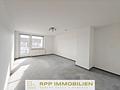 Seltene Parklage: Ruhige 2-Zimmer-Wohnung mit Süd-Loggia - Wohnzimmer