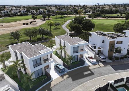Villa in erster Golflinie, 3 Minuten vom Strand entfernt - Aerial view from the back