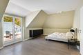 Familienidylle in bester Lage mit vielseitiger Einliegerwohnung und wunderschönem Garten -  Master-Bedroom mit Terrasse