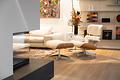 Moderne Architektenvilla mit exklusivem Interior-Konzept, Lift, Spa-Lounge, Home-Gym und Outdoorpool - Stylisches Interiordesign