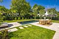 Bezugsfertiger Neubau: Luxuriöse Highend-Villa mit kosmopolitischem Flair und Pool - Großer Garten mit Pool, Lounge und Terrasse