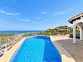 Großzügige, exklusive Villa mit Panoramameerblick, separatem Gästebereich und Doppelgarage