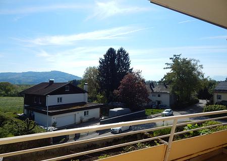 2 Zimmer Mietwohnung mit schönem Bergblick in 83410 Laufen - frei ab 01.09.2026 - Aufzug vorhanden - Ausblick
