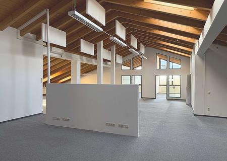 Repräsentative Gewerbeeinheit mit funktionalem Grundriss in Oberhaching