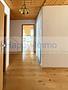 bezugsfreie Dachgeschoßwohnung in Vagen / Garage / Kaminofen - Flur