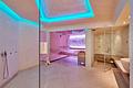 Maximale Flexibilität auf über 430 m²: High-End-Villa mit Lift, Büro, Heimkino und Spa-Oase - Voll ausgestattete Spa-Oase