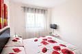 Elegante Erdgeschosswohnung mit 2 Schlafzimmern und 2 Bädern in einem aufstrebenden Golfresort