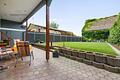 Familienhaus mit Garten, Carport & Photovoltaik – ankommen und wohlfühlen! - Terrasse + Gartenansicht