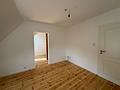 3‑Zimmer‑Wohlfühlwohnung – frisch saniert. Attraktive Kapitalanlage, Option auf spätere Eigennutzung - Wohnzimmer